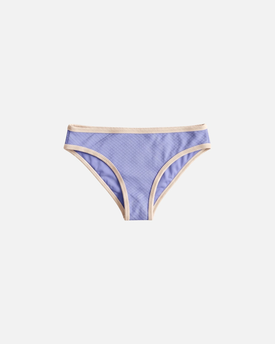 Bikini bottom clásico con ribete en contraste / Lavanda Marfil